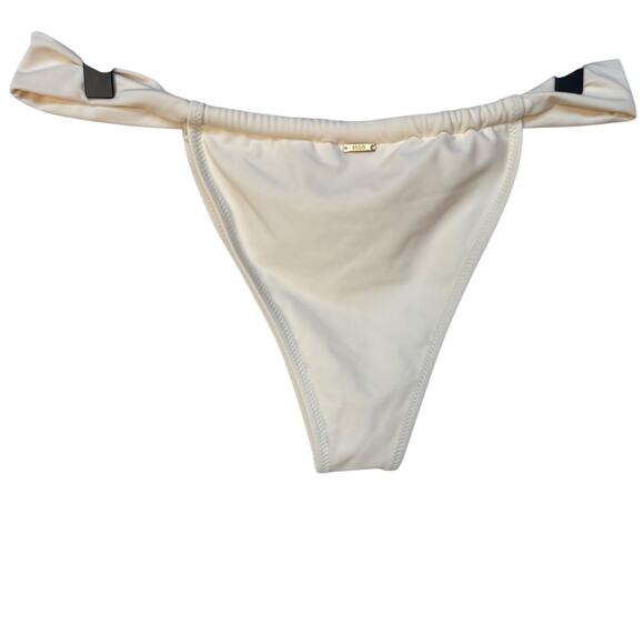 Strawberry Milk Mob "Dolce far Niente" Bikini Set with size M Top, size L Bottom - Picture 8 of 12